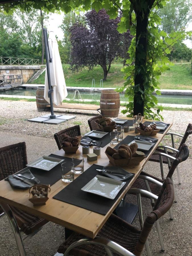 L'Ile Aux Bateaux Bed & Breakfast Buzet-sur-Baise Bagian luar foto